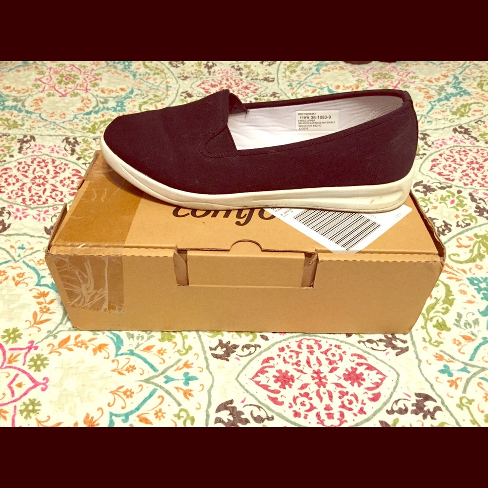 Black canvas slides